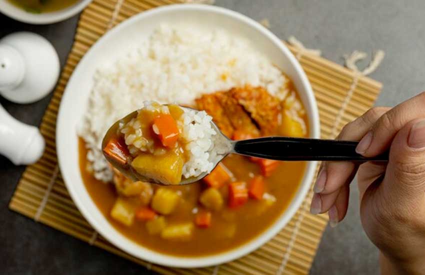 Ryż basmati do curry przygotowany w ryżowarze – gastromaszyny.pl